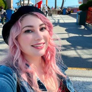 Meet your Posher, Evelyn